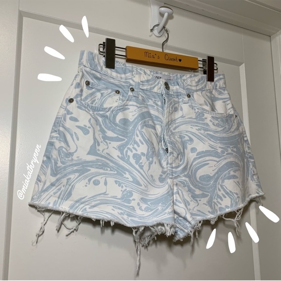 ZARA - Blue and White Print - Jean Shorts - High-Waisted - Women’s 6 - Picture 1 of 10
